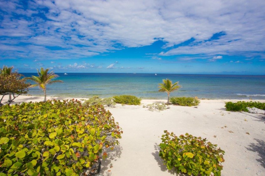 Ken's Beach - viewing lisitng - Cayman Brac and Little Cayman Real Estate